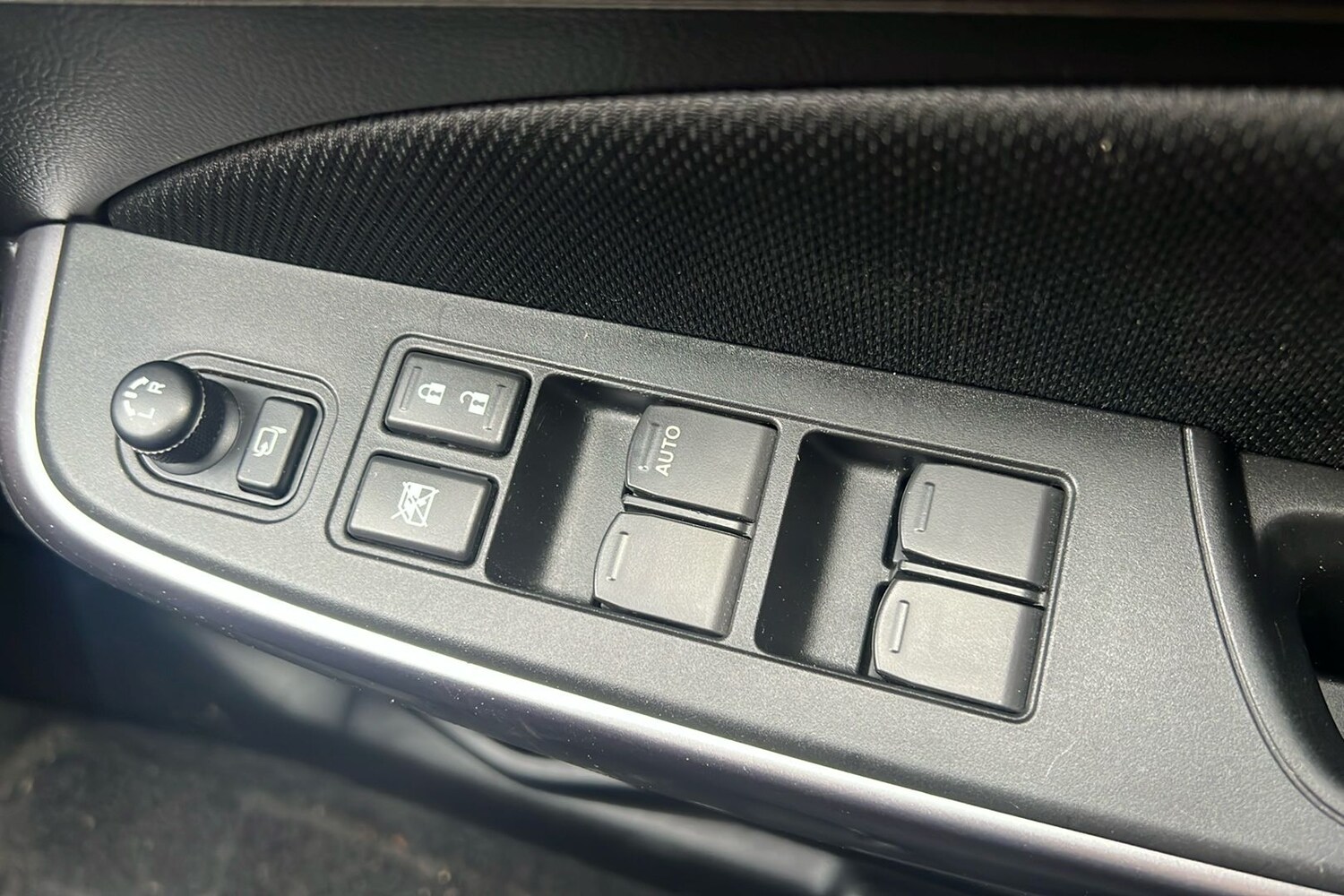 Used Suzuki Swift 2023 for sale - 77508322: Photo 16