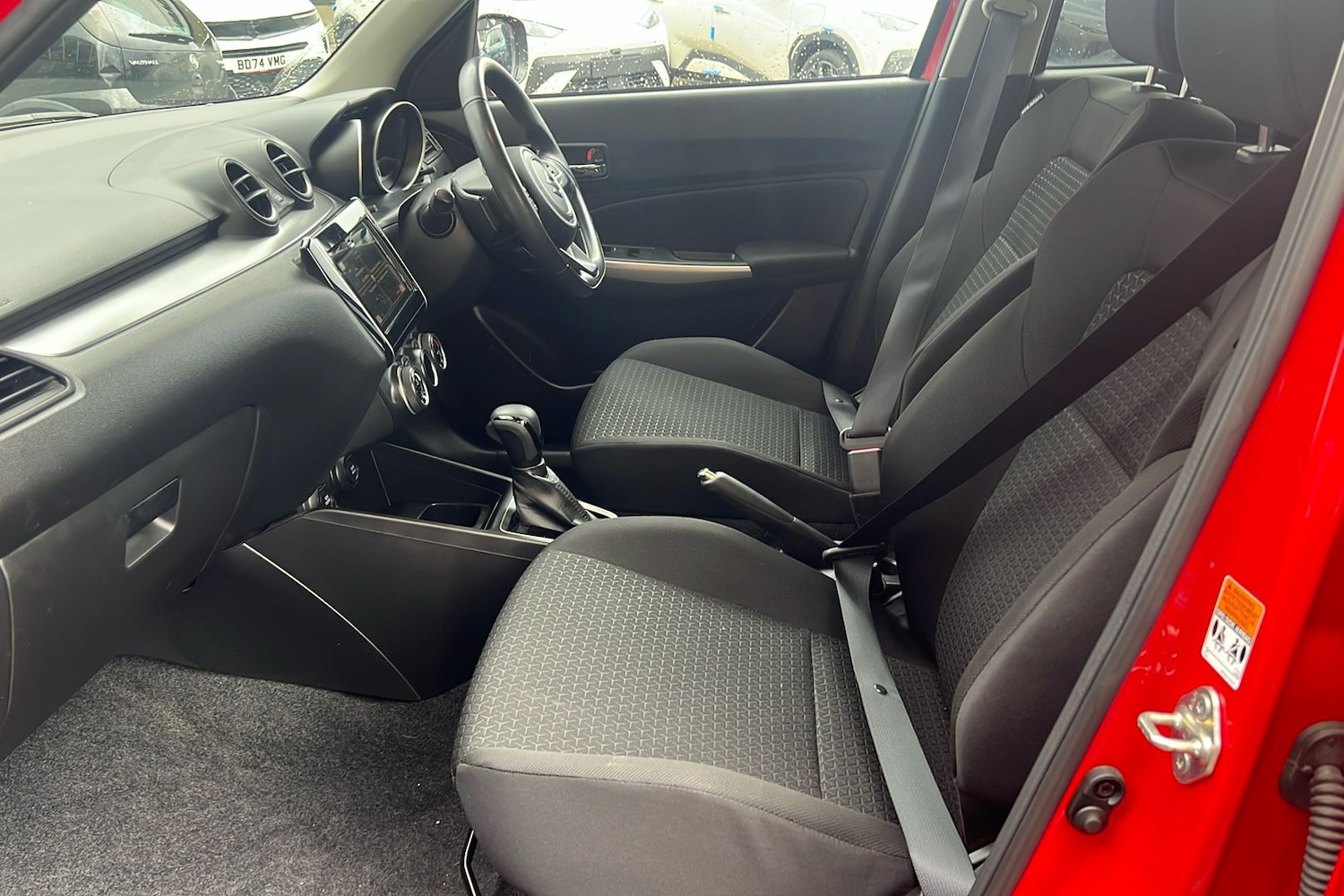 Used Suzuki Swift 2023 for sale - 77508322: Photo 3