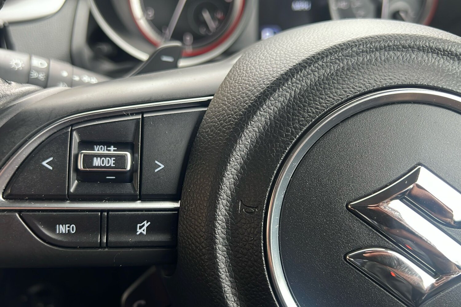 Used Suzuki Swift 2023 for sale - 77508322: Photo 48