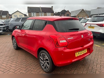 Used Suzuki Swift 2022 for sale - 76374582: Photo