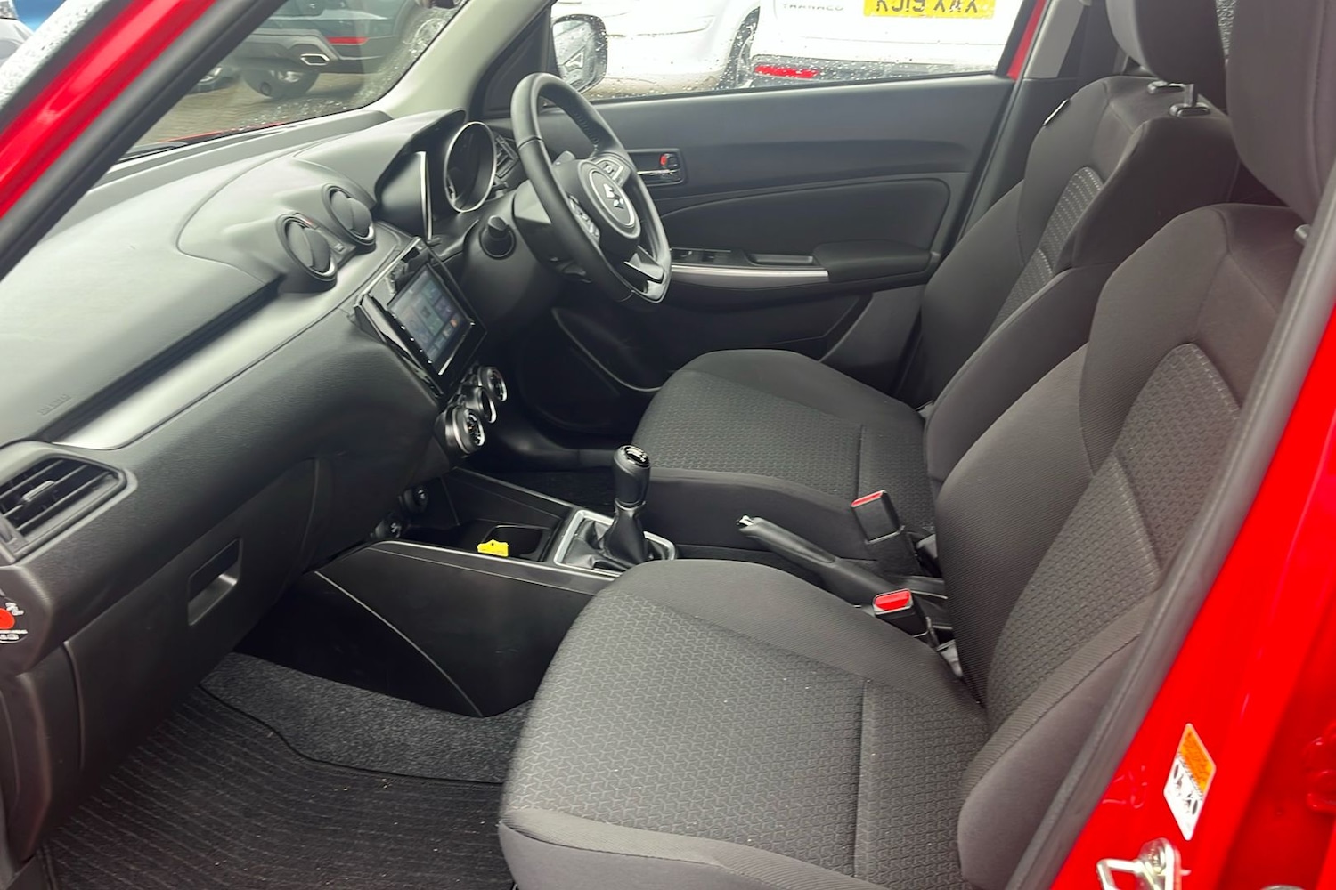 Used Suzuki Swift 2022 for sale - 76374582: Photo 3