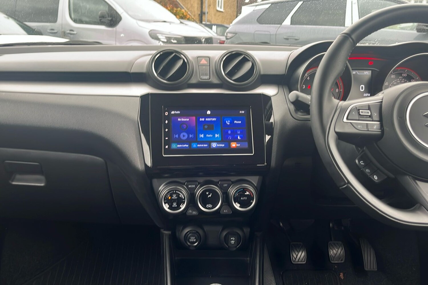 Used Suzuki Swift 2022 for sale - 76374582: Photo 32