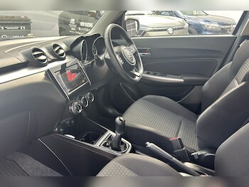 Used Suzuki Swift 2023 for sale - 78134891: Photo