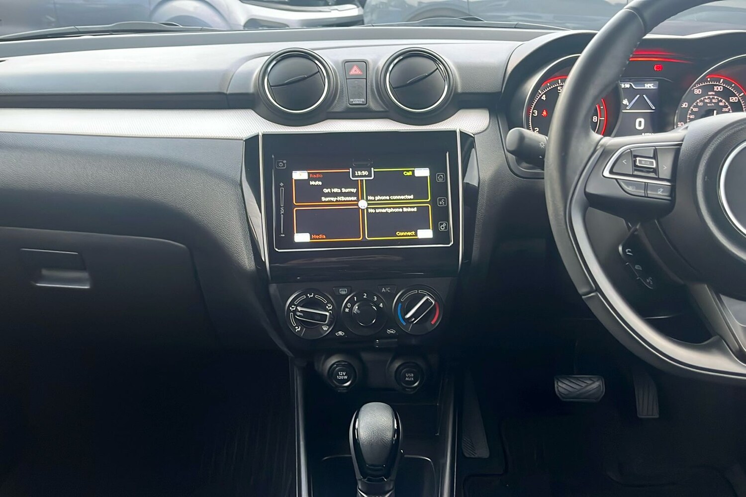 Used Suzuki Swift 2023 for sale - 76380253: Photo 32