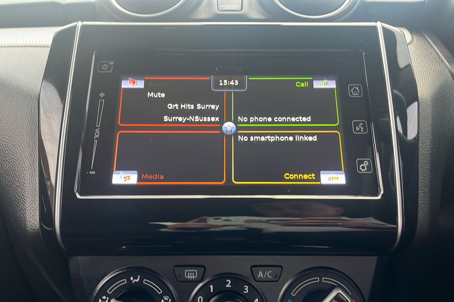 Used Suzuki Swift 2023 for sale - 76380253: Photo 39