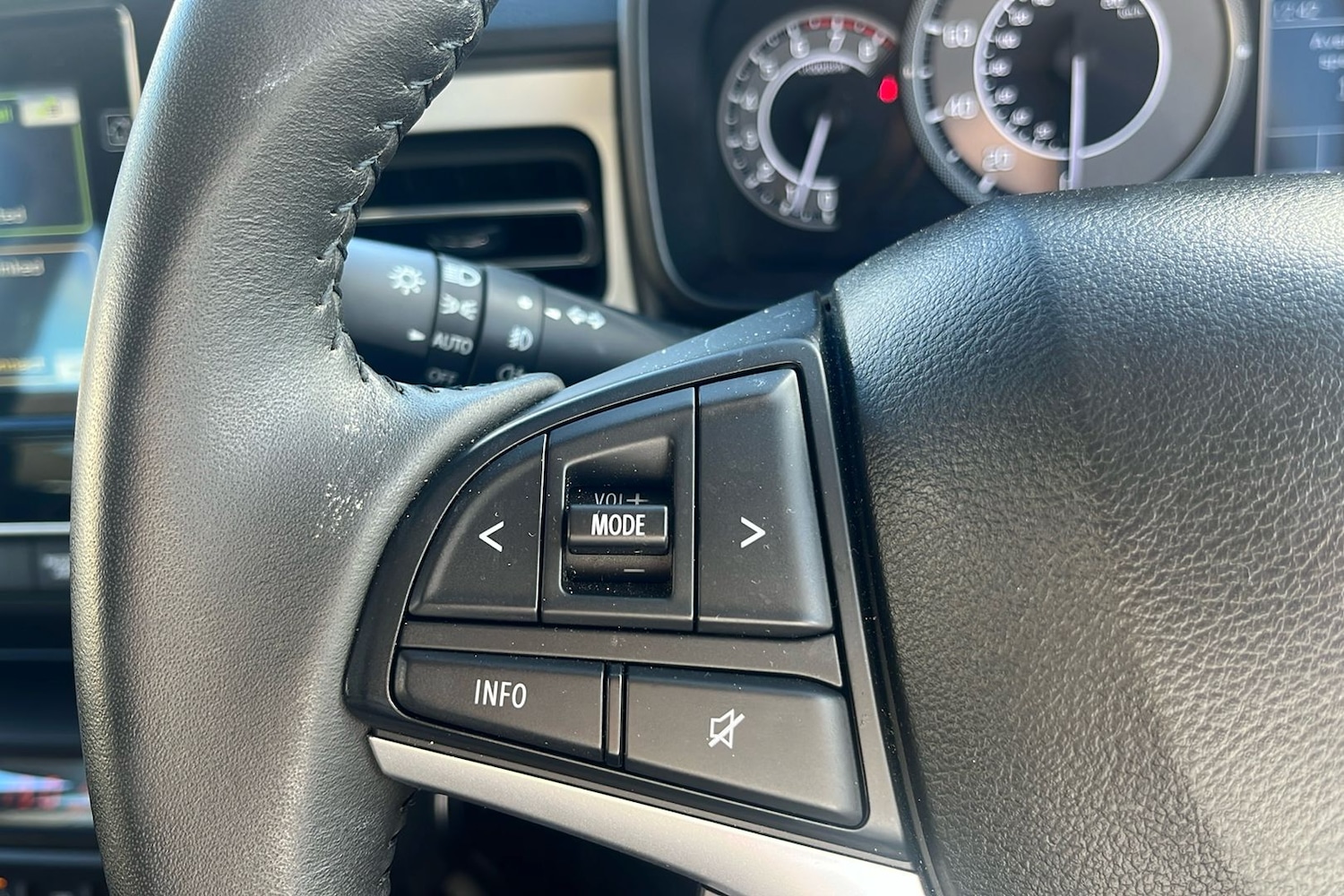 Used Suzuki Ignis 2023 for sale - 76376635: Photo 44