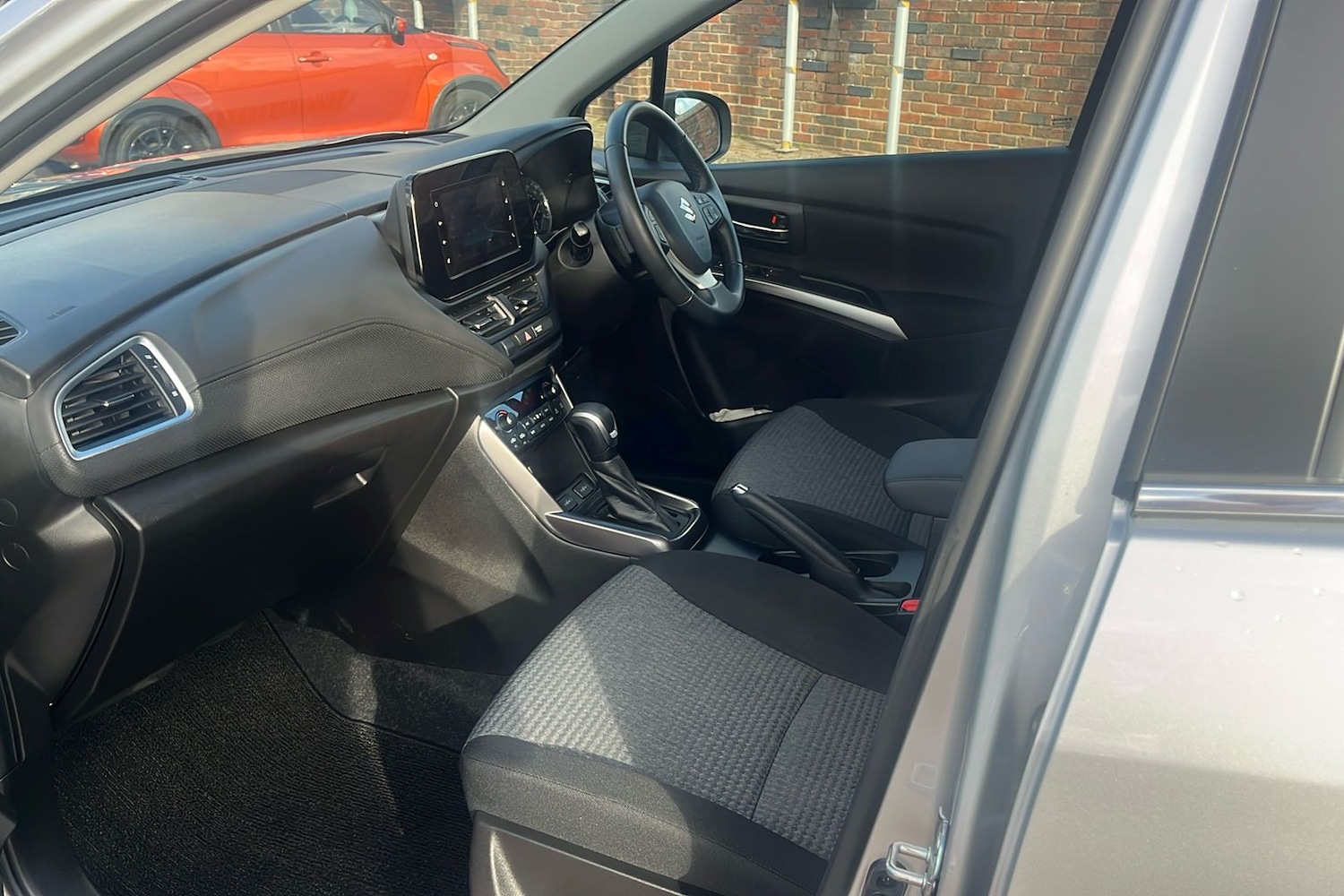 Used Suzuki SX4 S-Cross 2025 for sale - 76243418: Photo 3