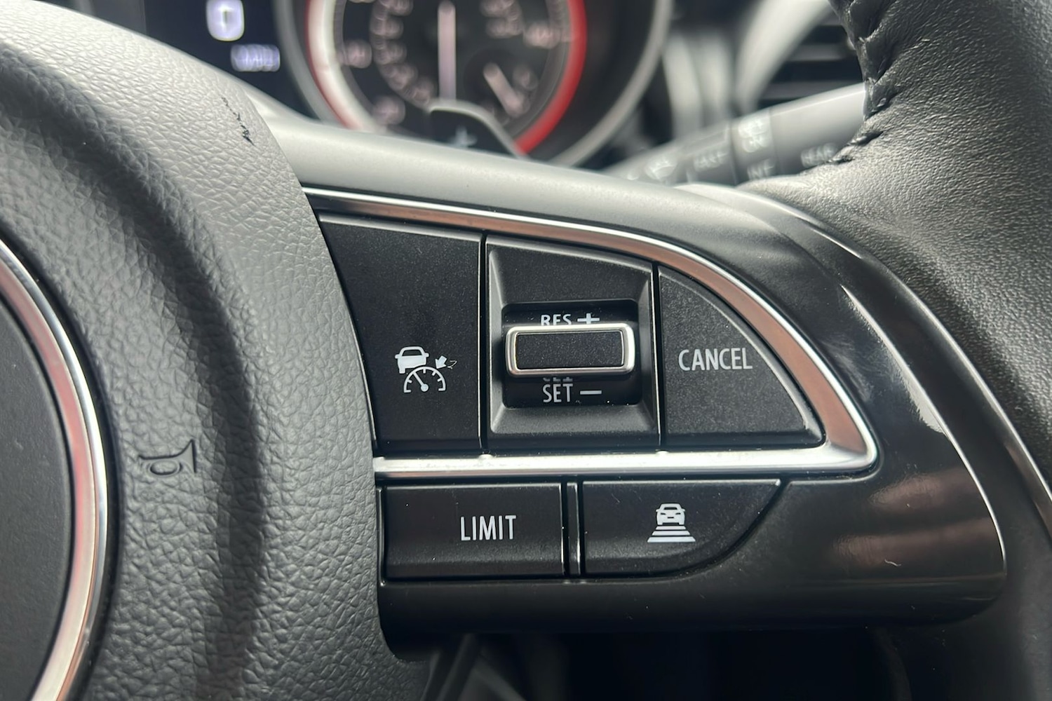 Used Suzuki Swift 2023 for sale - 77056558: Photo 45