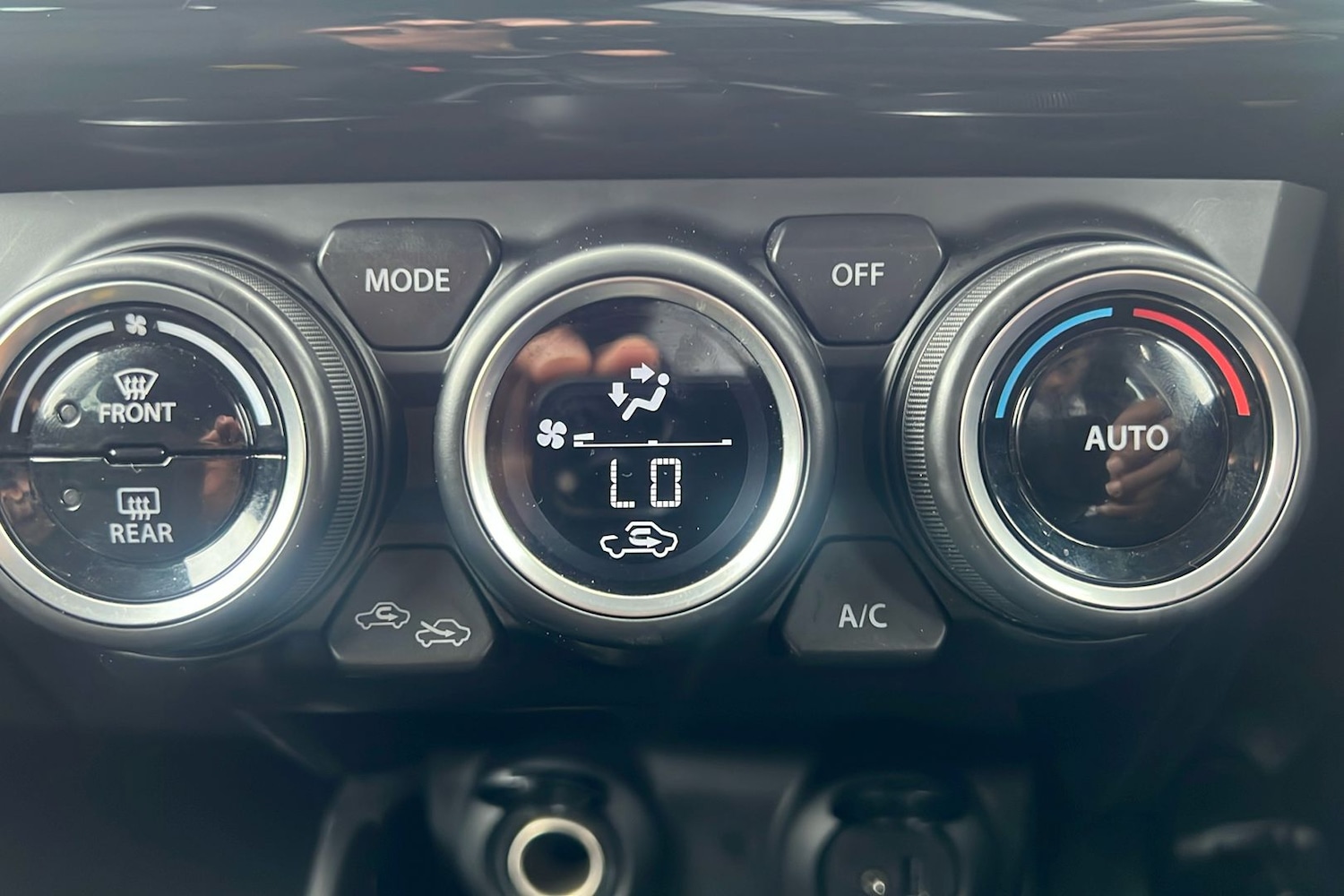 Used Suzuki Swift 2023 for sale - 77056558: Photo 48