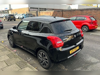 Used Suzuki Swift 2021 for sale - 76442539: Photo