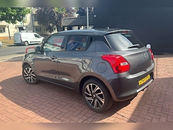 Used Suzuki Swift 2023 for sale - 77886641: Photo