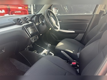Used Suzuki Swift 2023 for sale - 77886641: Photo