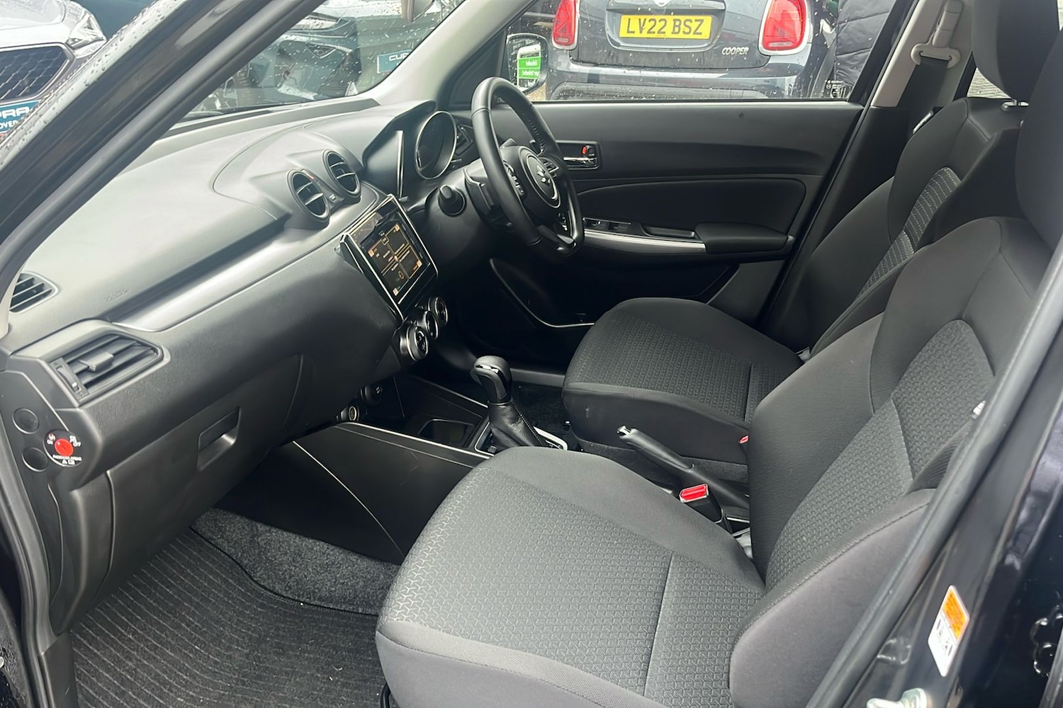 Used Suzuki Swift 2022 for sale - 77313872: Photo 3