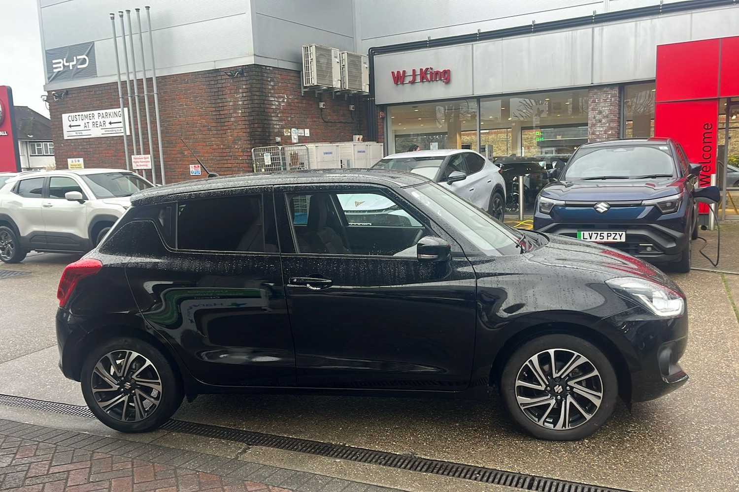 Used Suzuki Swift 2022 for sale - 77313872: Photo 6