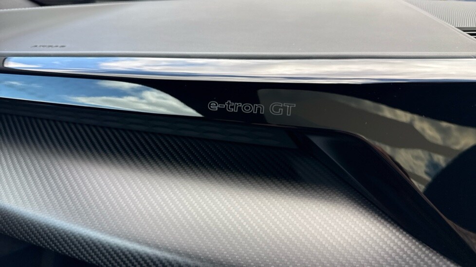 Used Audi e-tron GT 2024 for sale - 76203906: Photo 64