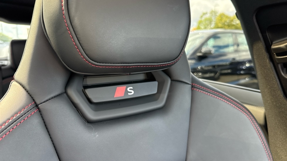 Used Audi e-tron GT 2024 for sale - 76203906: Photo 68