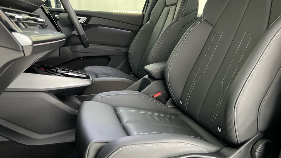 Used Audi Q4 e-tron 2025 for sale - 76514922: Photo 17