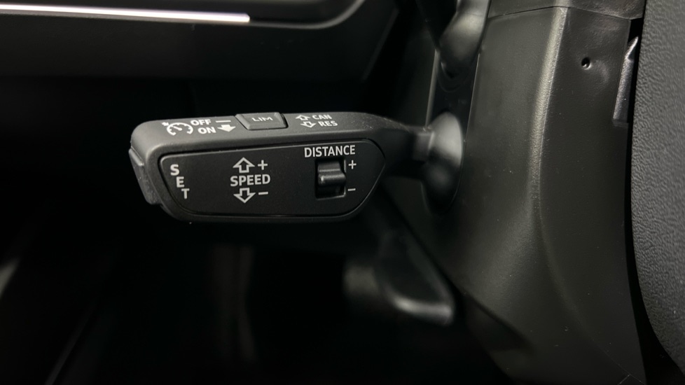 Used Audi Q4 e-tron 2025 for sale - 76514922: Photo 33