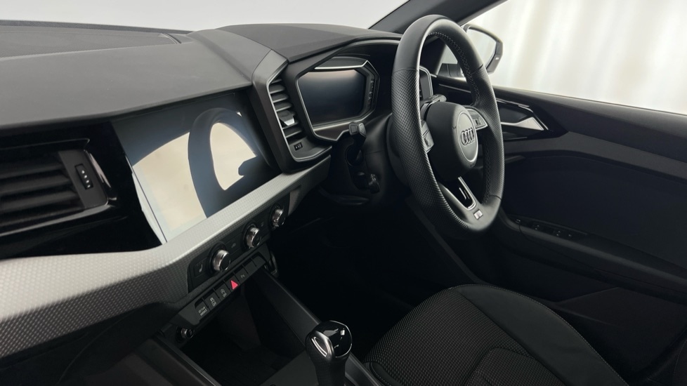 Used Audi A1 2024 for sale - 76021854: Photo 2