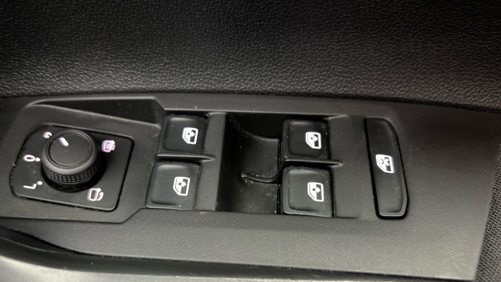 Used Volkswagen Polo 2023 for sale - 76384542: Photo 39