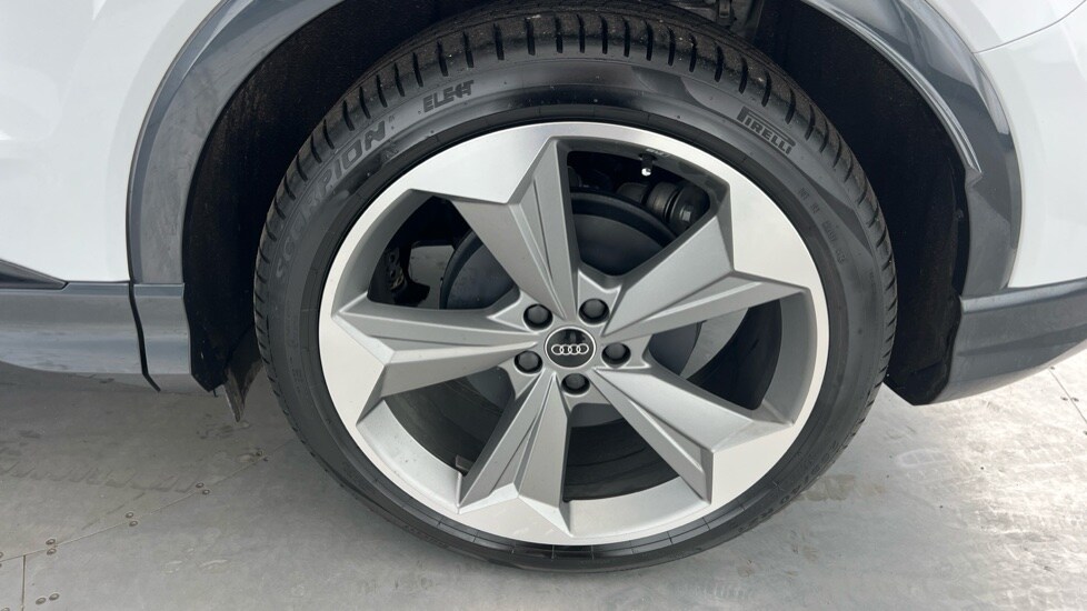 Used Audi Q4 e-tron 2025 for sale - 76438153: Photo 22