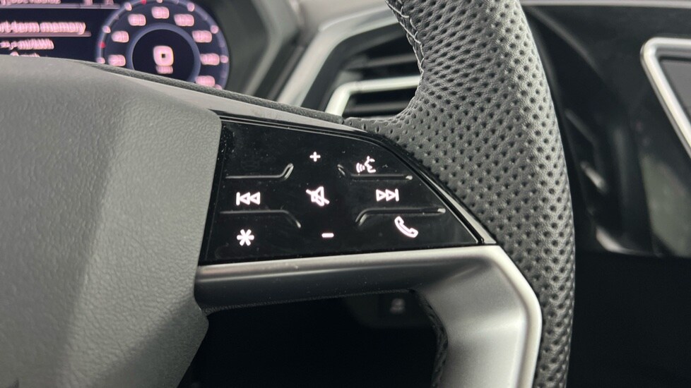 Used Audi Q4 e-tron 2025 for sale - 76438153: Photo 42