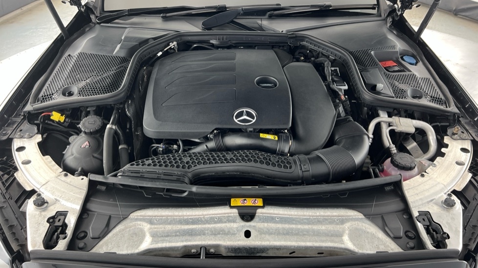 Used Mercedes-Benz C Class 2019 for sale - 76350835: Photo 16