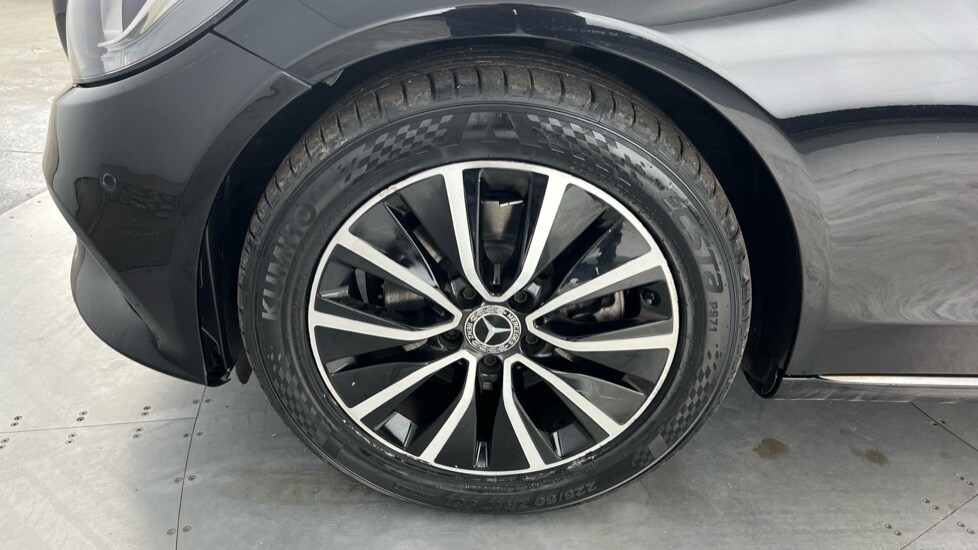 Used Mercedes-Benz C Class 2019 for sale - 76350835: Photo 17