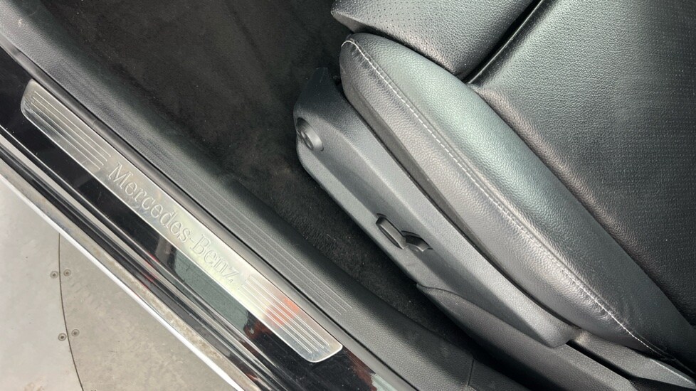 Used Mercedes-Benz C Class 2019 for sale - 76350835: Photo 31