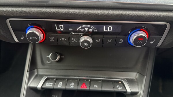 Used Audi Q3 2022 for sale - 76124330: Photo 16