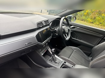 Used Audi Q3 2022 for sale - 76124330: Photo