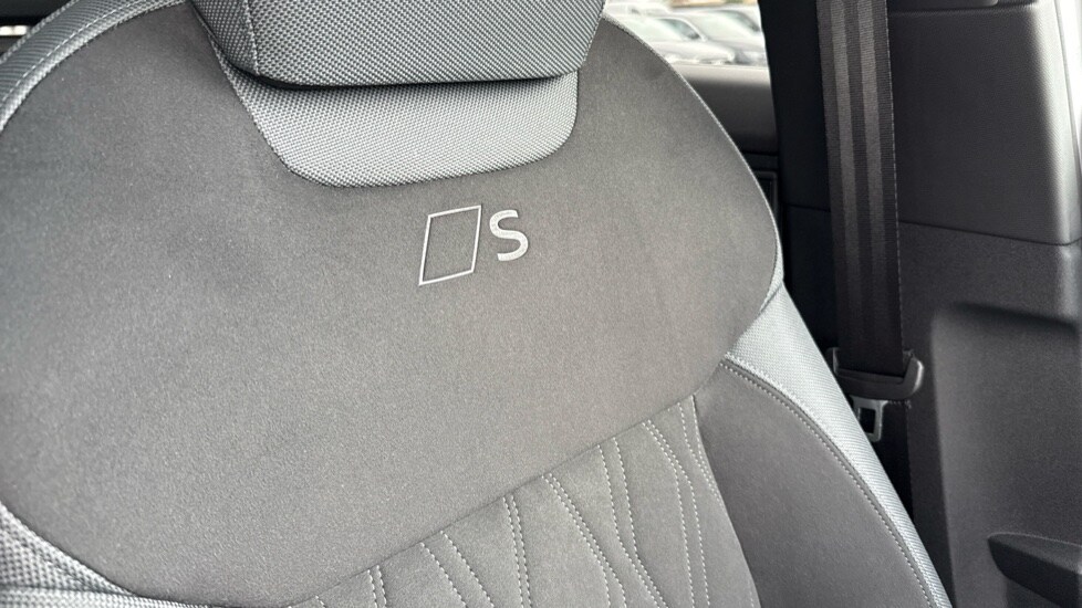 Used Audi Q3 2025 for sale - 76660963: Photo 64