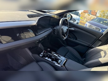 Used Audi Q6 e-tron 2024 for sale - 76575157: Photo