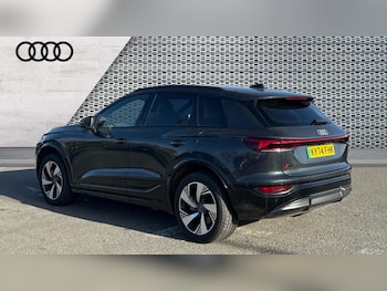 Used Audi Q6 e-tron 2024 for sale - 76575157: Photo