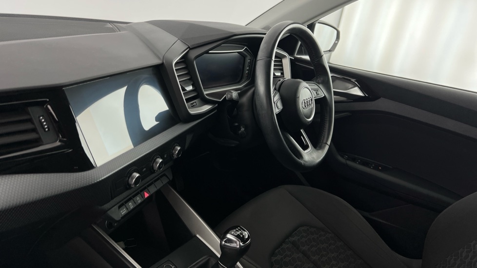 Used Audi A1 2019 for sale - 76458891: Photo 2