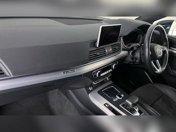 Used Audi Q5 2019 for sale - 76229371: Photo