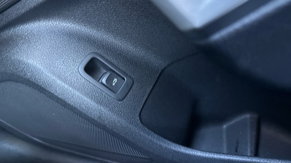 Used Audi Q2 2021 for sale - 76937486: Photo 42