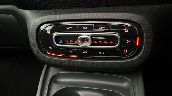 Used smart fortwo 2019 for sale - 76261525: Photo 29