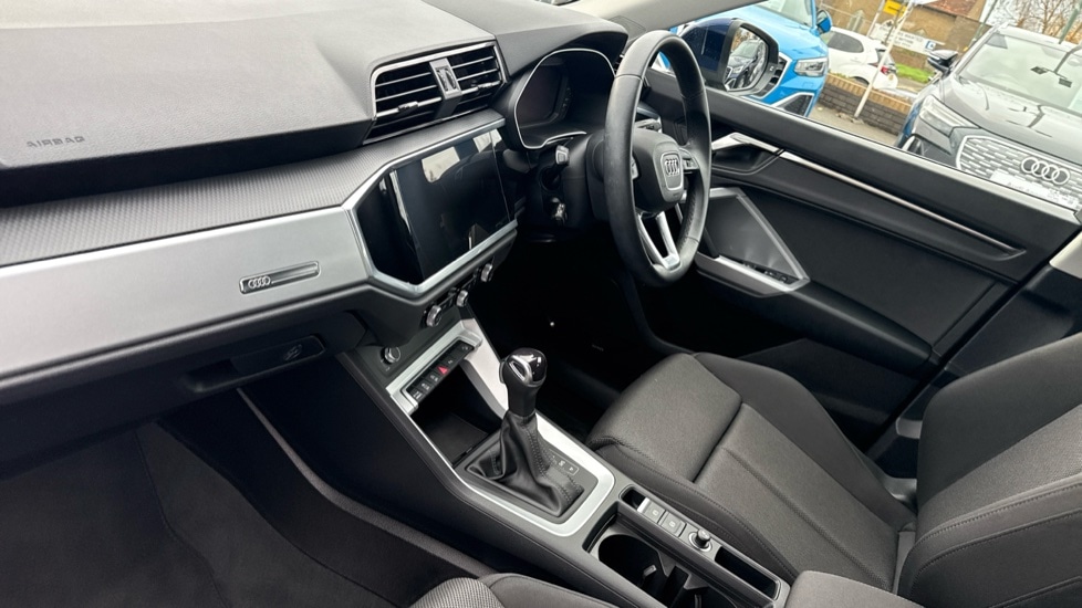 Used Audi Q3 2022 for sale - 77057865: Photo 2