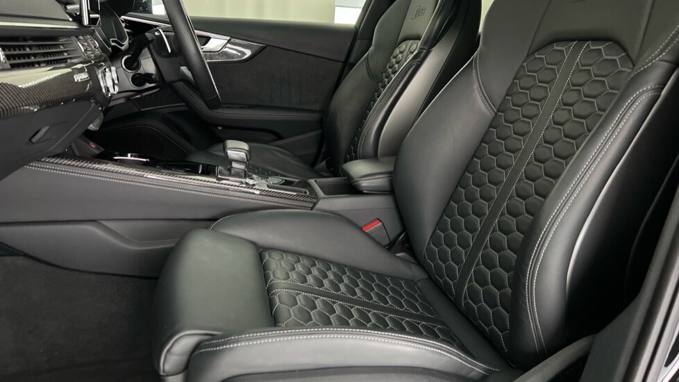 Used Audi RS4 2023 for sale - 76539900: Photo 17