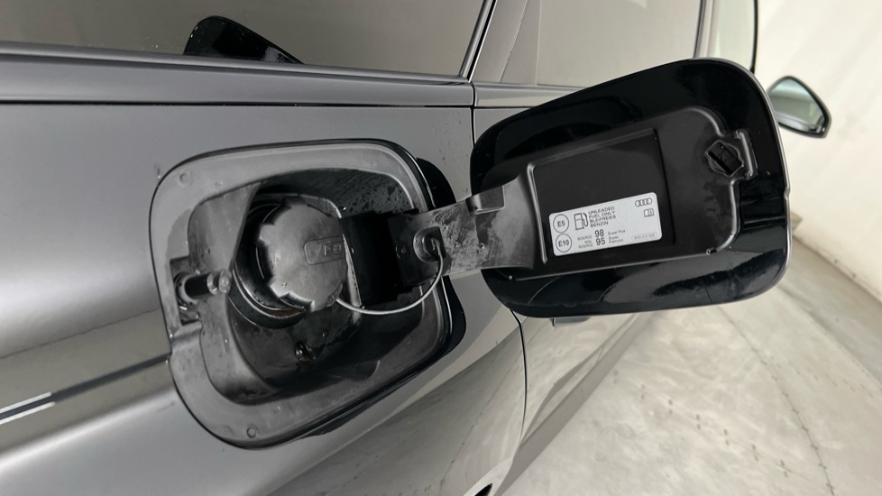 Used Audi RS4 2023 for sale - 76539900: Photo 26