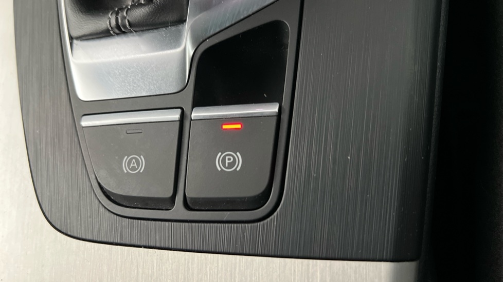 Used Audi Q5 2019 for sale - 76523605: Photo 30