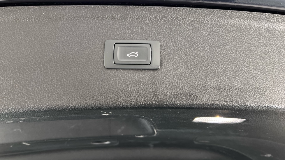 Used Audi Q5 2019 for sale - 76523605: Photo 40