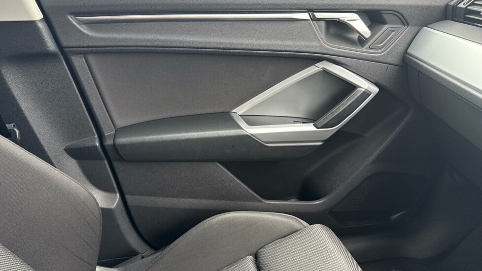 Used Audi Q3 2019 for sale - 76593718: Photo 28