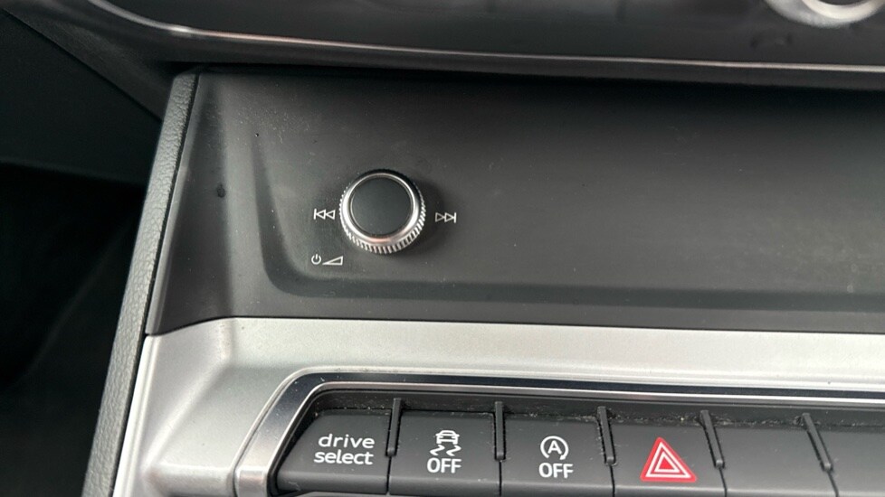 Used Audi Q3 2019 for sale - 76593718: Photo 39