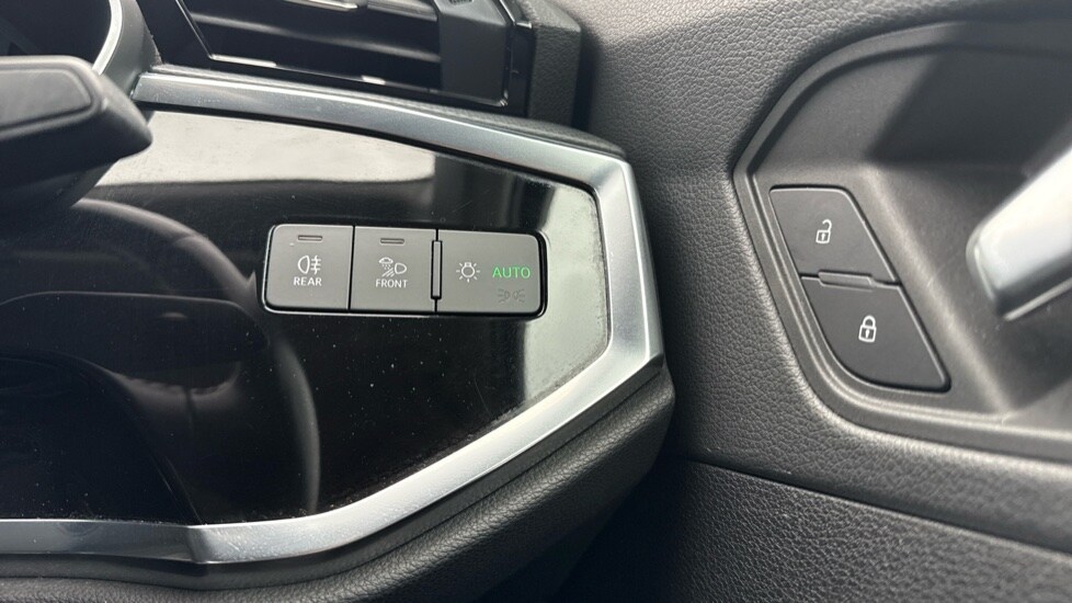 Used Audi Q3 2019 for sale - 76593718: Photo 41