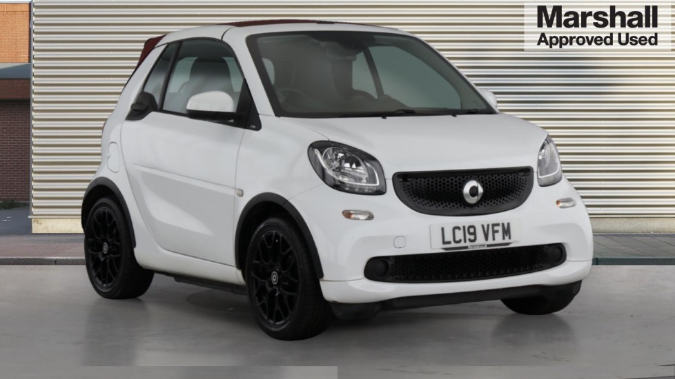 Used smart fortwo 2019 for sale - 76428140: Photo 1