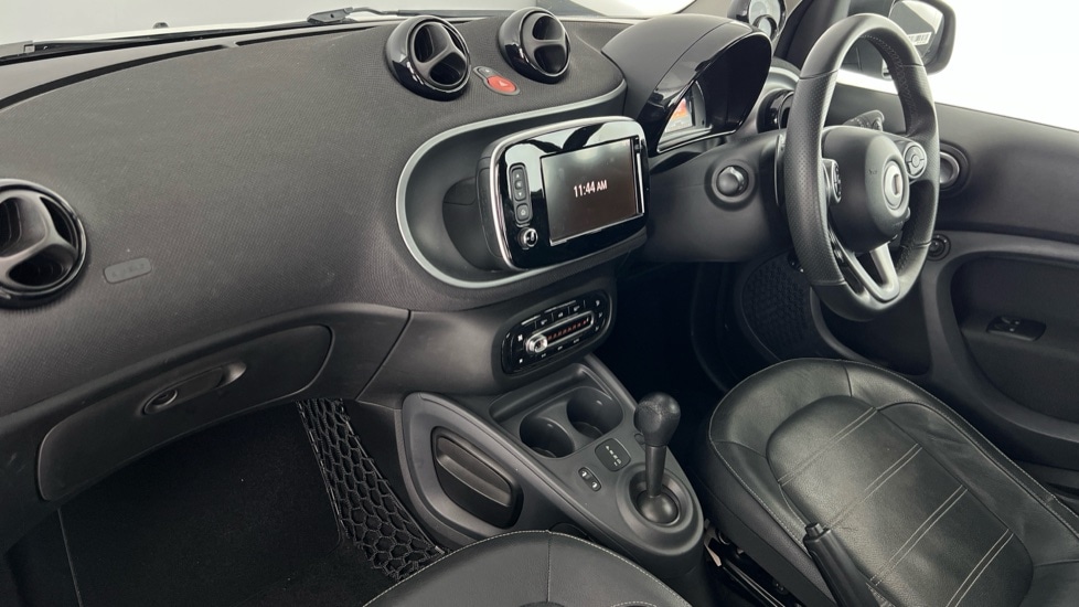 Used smart fortwo 2019 for sale - 76428140: Photo 10