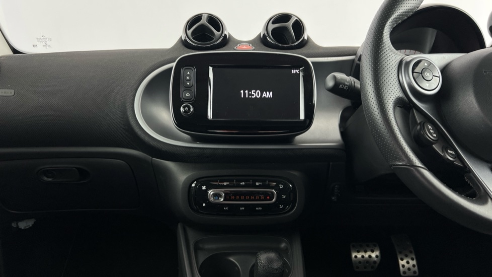 Used smart fortwo 2019 for sale - 76428140: Photo 12