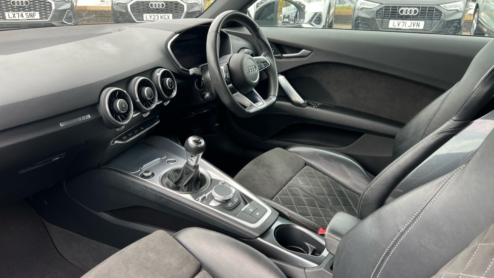 Used Audi TT 2019 for sale - 76942972: Photo 2